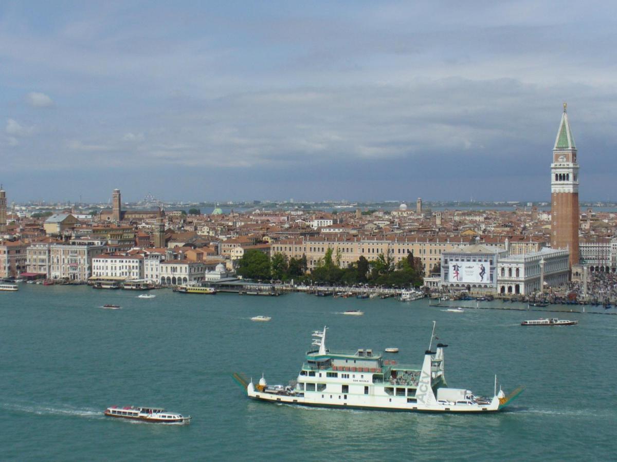 A Casa Tua Dietro Piazza San Marco Casa vacanze *